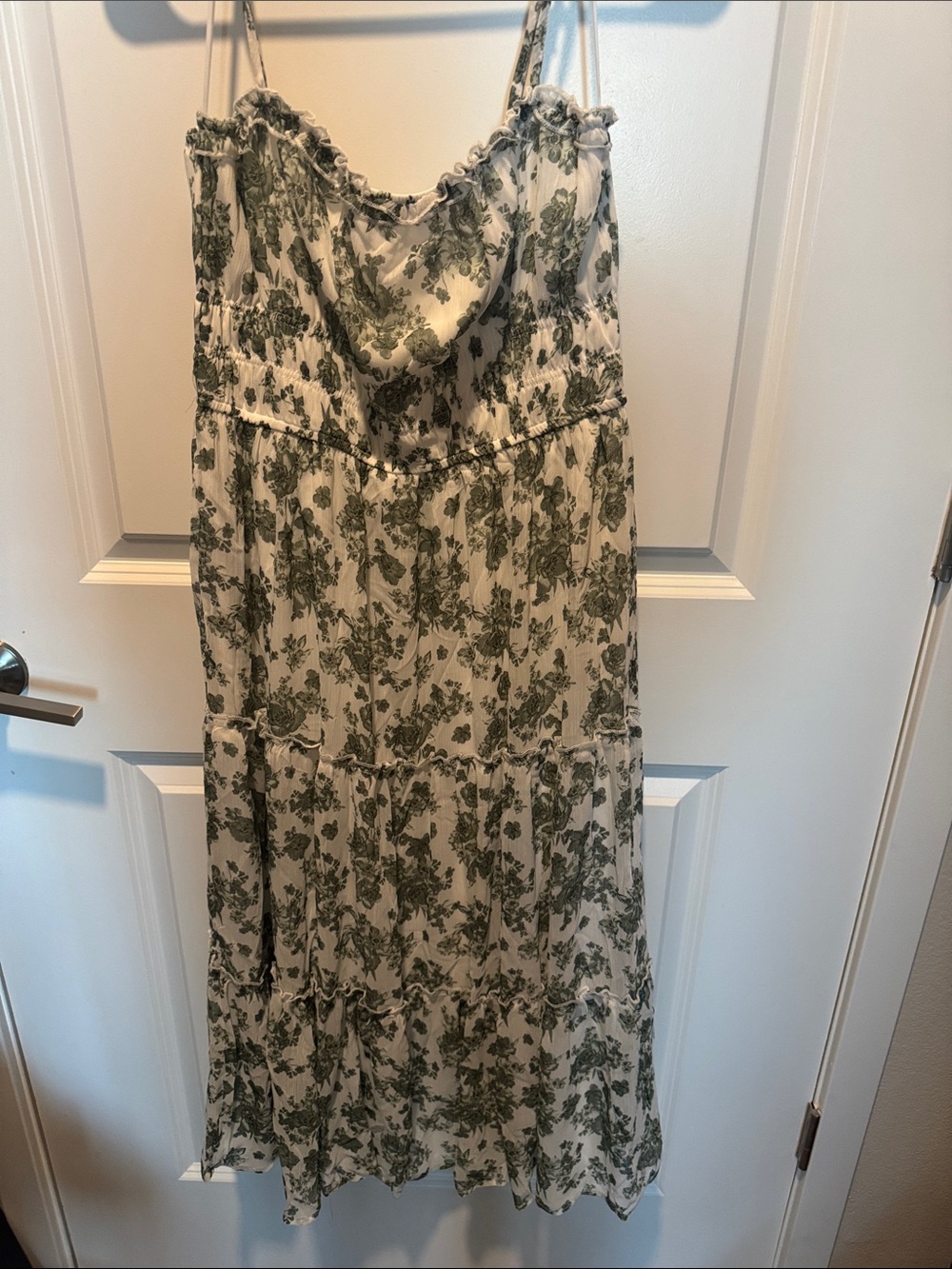 Francesca's Collections Cream and Green Floral Midi Dress